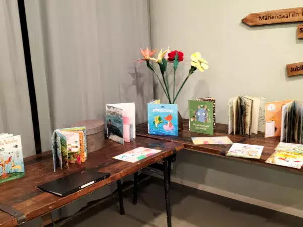 Boekentafel in Molenplaats Sonsbeek